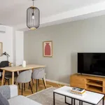 Rent 2 bedroom apartment of 70 m² in lisbon