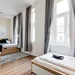 Rent 2 bedroom apartment of 95 m² in Prague