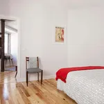 Rent 4 bedroom apartment in Lisboa