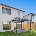 Rent 4 bedroom house in Moorebank