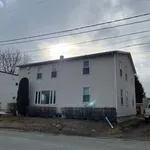 Rent 5 bedroom apartment in Magog