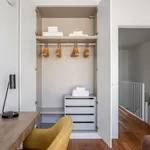 Rent 2 bedroom apartment of 75 m² in lisbon