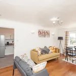 Rent 3 bedroom apartment of 1195 m² in Leeds