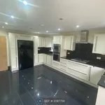 Rent 5 bedroom house in North West England