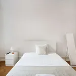 Rent a room in lisbon