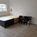 Rent 1 bedroom apartment in Johannesburg