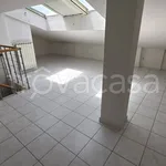 Affitto 2 camera appartamento di 70 m² in Pomezia