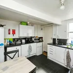 Rent 4 bedroom flat in East Midlands