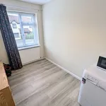 Rent 4 bedroom house in Wales