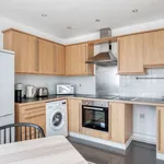 Rent 2 bedroom apartment of 687 m² in London