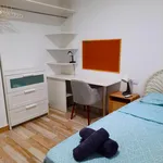 Rent 3 bedroom apartment in Valencia