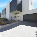 Rent 4 bedroom house in  Henley Beach SA 5022                        