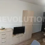 Rent 1 bedroom apartment of 35 m² in Кършияка