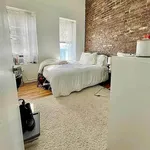 Rent 3 bedroom apartment in Manhattan