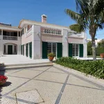 Rent 8 bedroom apartment of 570 m² in Cascais