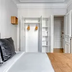 Rent 2 bedroom apartment of 61 m² in paris