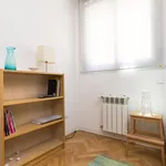 Rent 3 bedroom apartment in Madrid