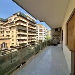 Affitto 5 camera appartamento di 170 m² in Palermo