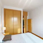 Rent a room of 90 m² in madrid