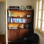 Rent a room of 120 m² in Porto