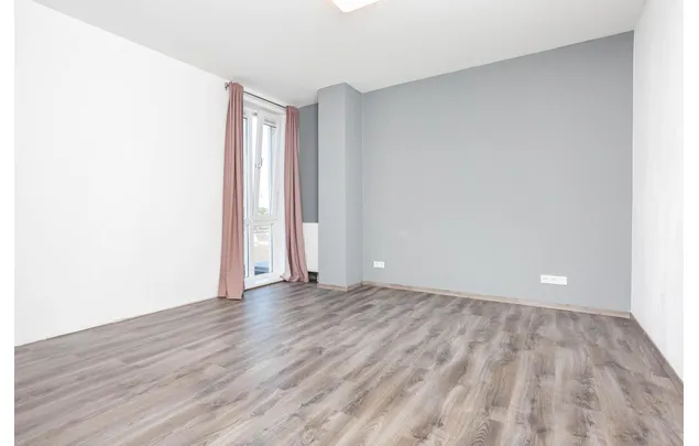 Huur 2 slaapkamer appartement van 62 m² in Lelycentre, Maerlant