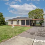 Rent 3 bedroom house in  Armadale WA 6112                        