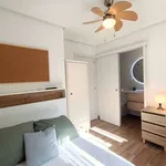 Rent a room of 120 m² in madrid