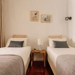 Rent 2 bedroom apartment of 70 m² in lisbon