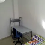 Rent a room in Granada']