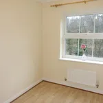 Rent 2 bedroom flat in Surrey