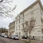 Rent 2 bedroom flat of 42 m² in London