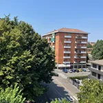 Rent 4 bedroom apartment of 230 m² in milan