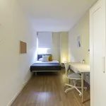 Rent a room of 100 m² in madrid