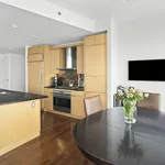 Rent 3 bedroom apartment of 175 m² in New York