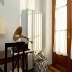 Rent a room of 100 m² in milan