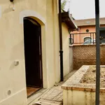 Rent 3 bedroom apartment of 90 m² in Roma