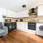 Rent 3 bedroom apartment in Leeds