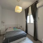 Rent 2 bedroom apartment of 85 m² in alicante