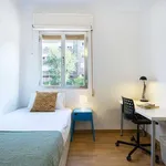 Rent a room of 90 m² in madrid