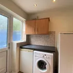 Rent 4 bedroom apartment in Surrey Heath