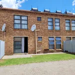 Rent 2 bedroom apartment in Roodepoort