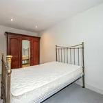 Rent 2 bedroom flat in London