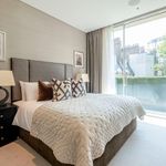 Rent 2 bedroom flat in Mayfair