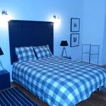 Rent a room of 210 m² in lisbon