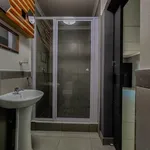 Rent 1 bedroom apartment in Johannesburg