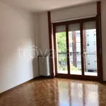 Rent 3 bedroom apartment of 110 m² in Milano