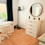 Rent a room of 80 m² in Frankfurt am Main