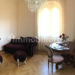 Rent 5 bedroom apartment of 170 m² in Genoa