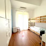 Rent 3 bedroom house of 185 m² in Rome