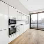 Rent 3 bedroom flat in London